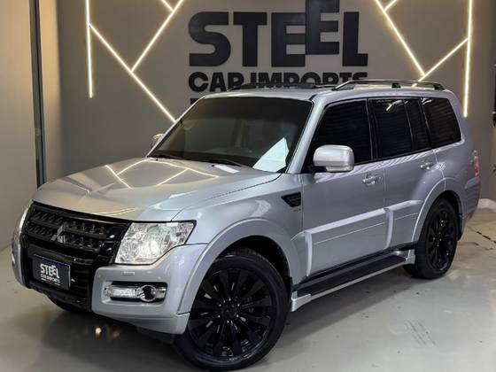MITSUBISHI PAJERO FULL 3.8 HPE 4X4 V6 24V GASOLINA 4P AUTOMÁTICO